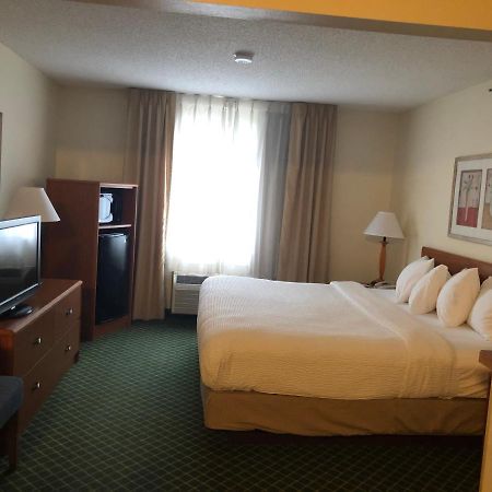 Baymont By Wyndham Coon Rapids Hotel Buitenkant foto