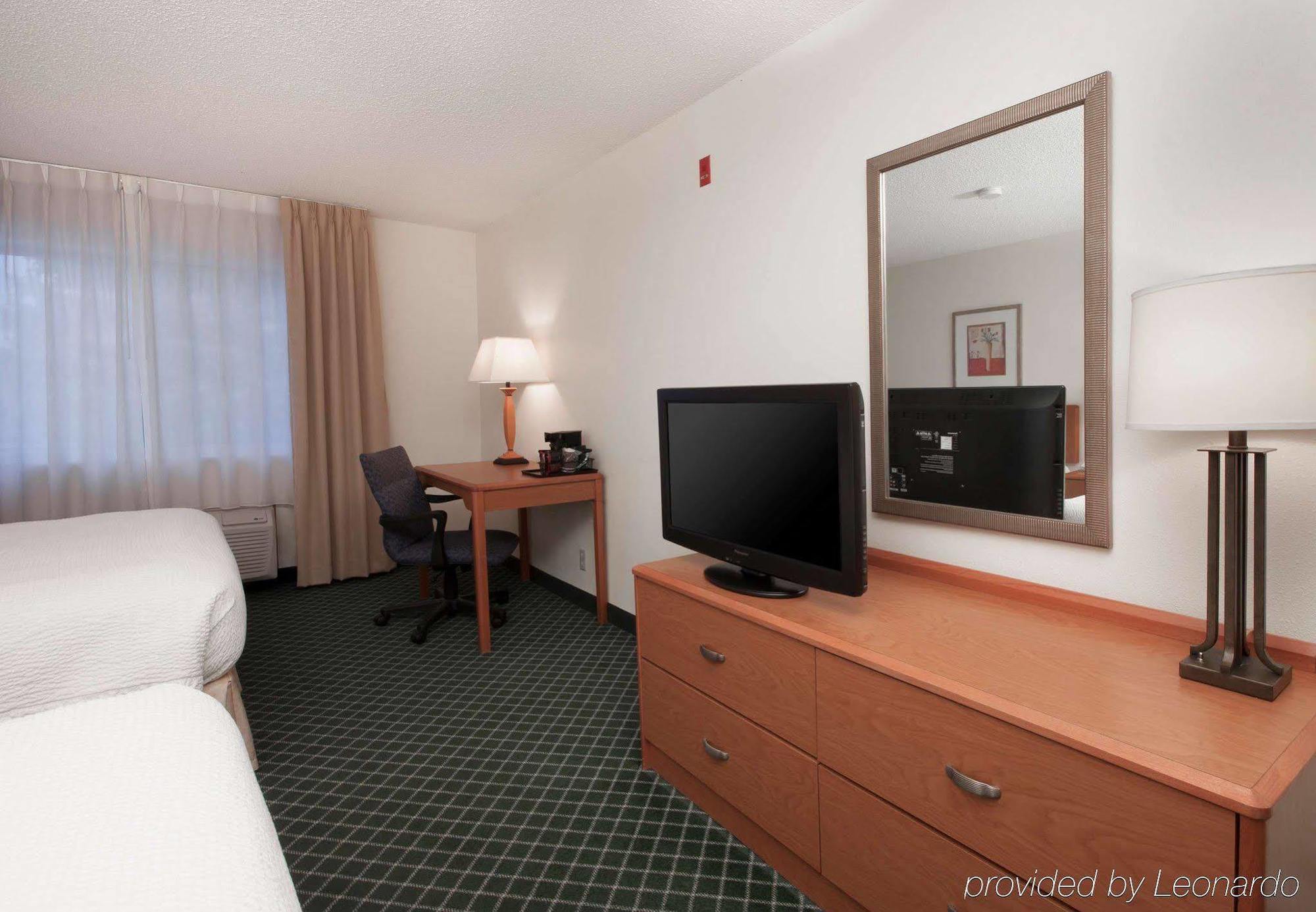 Baymont By Wyndham Coon Rapids Hotel Buitenkant foto