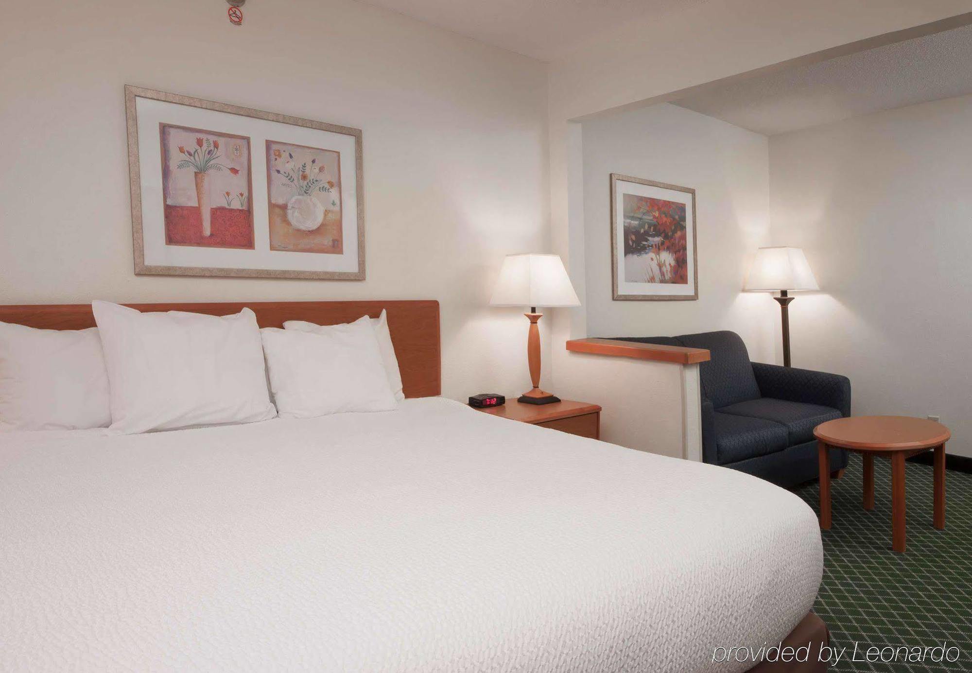 Baymont By Wyndham Coon Rapids Hotel Buitenkant foto